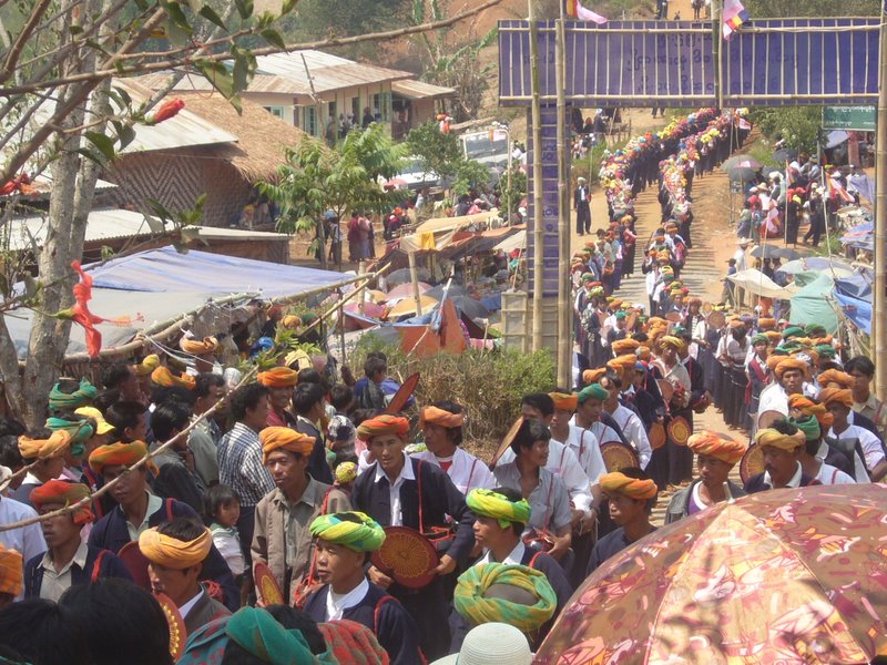 Travel - Myanmar - Kalaw Shan - Novice Procession into the Monastery